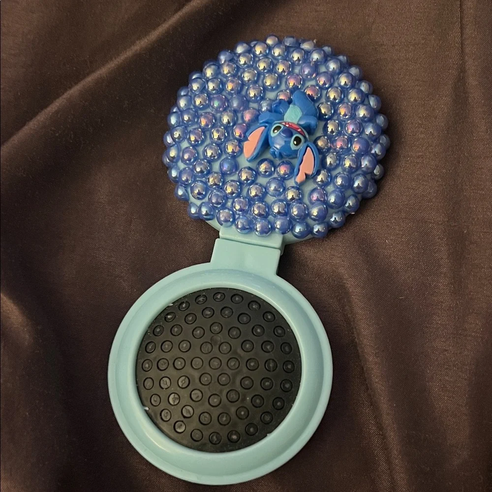 Blue Stitch Beaded Hair Compact Brush - Picture 3 of 3